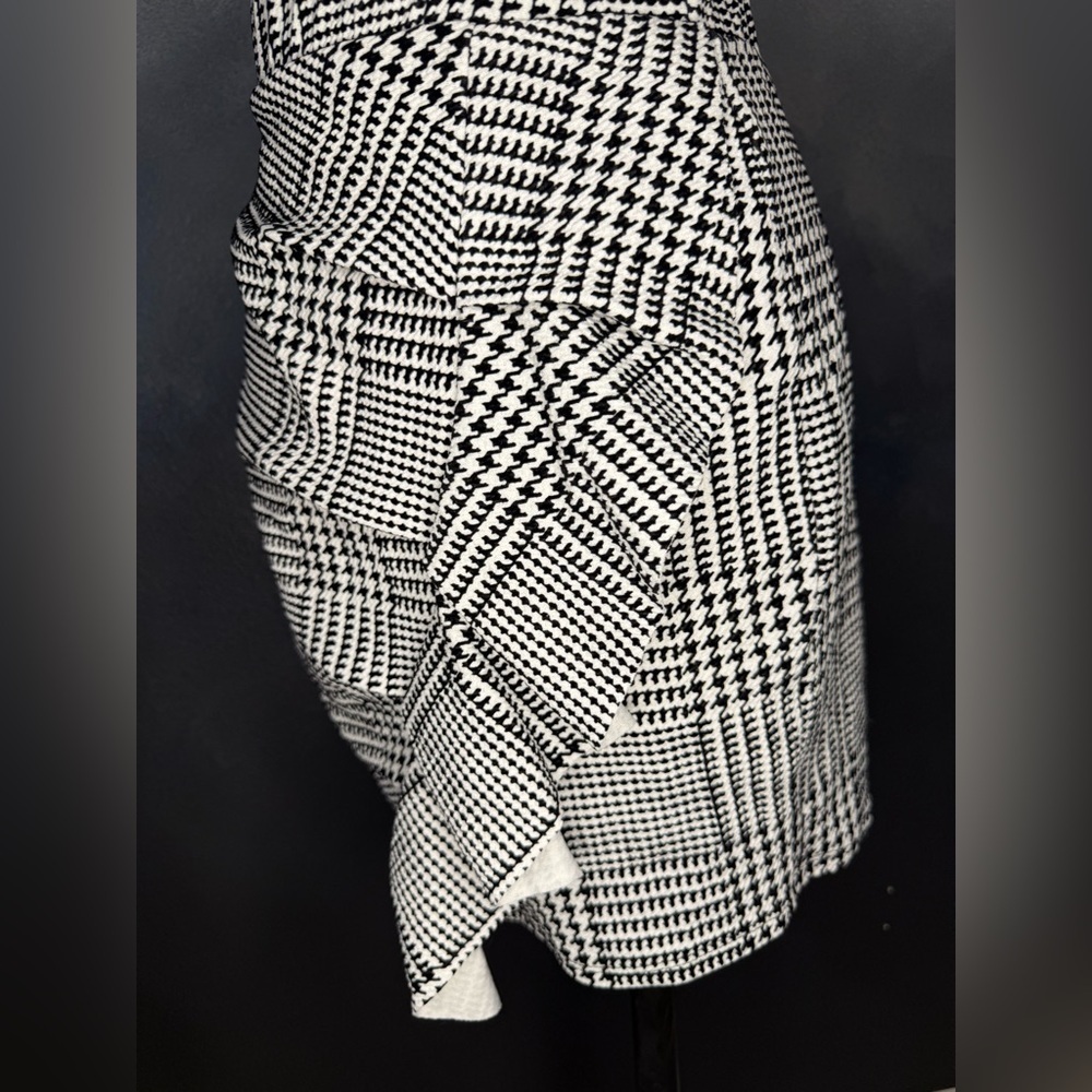 🖤Line & Six Black and White Houndstooth Wrap Mini Skirt - Size L🤍 - Picture 5 of 7
